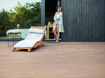 Lame terrasse Pin rouge 145x27 T4 marron rainurée 3.00M