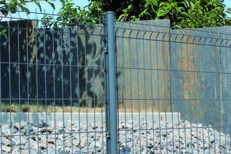 Installer sa clôture en Panneau Rigide