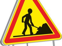 PANNEAU TEMPORAIRE SUPPORTS AK5 700 T1 TRAVAILLEUR