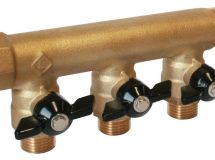 Collecteur sanitaire, en laiton brut, Male-Femelle 20/27, 3 dérivations à portée plate, équipées de vannes d'arrêt 1/4 de tour, en Male 15/21