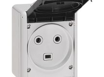 PLEXO PRISE 2P+T 32A GRISE