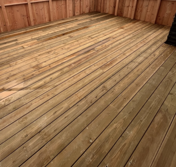 Lame terrasse Pin rouge 145x27 T4 marron lisse.png